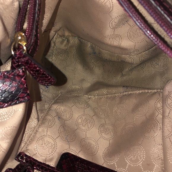 Michael Kors Snake Maroon Bag - Picture 7 of 8